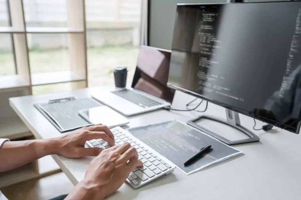 Wybierając najlepszy serwer dla swojej witryny powinieneś zwrócić przede wszystkim na Uptime, czyli średni czas, gdy jest on dostępny.